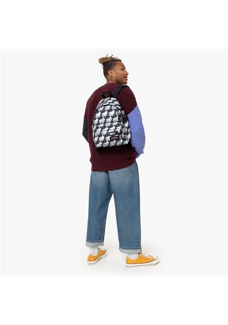 DAY PAK'R S SMILEY EASTPAK | EK0A5BG55K2