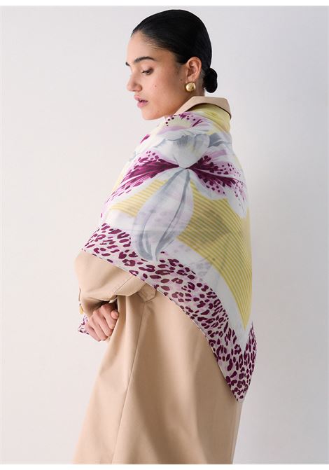 Foulard grande con orchidea