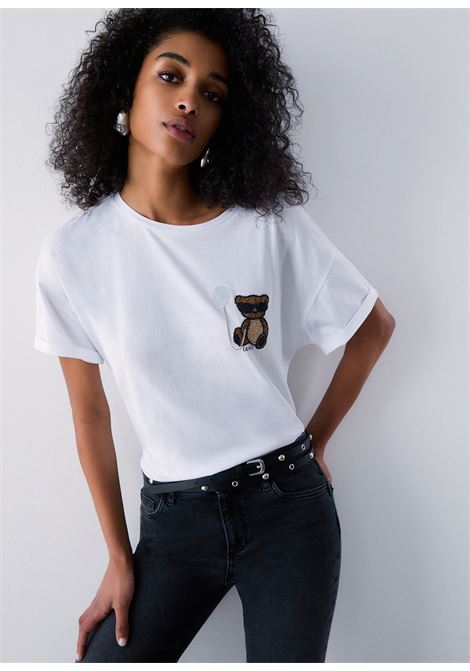 T-shirt con patch
